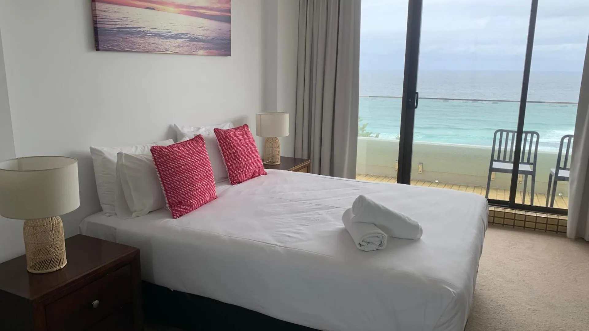 La Pacifique Apartments Gold Coast