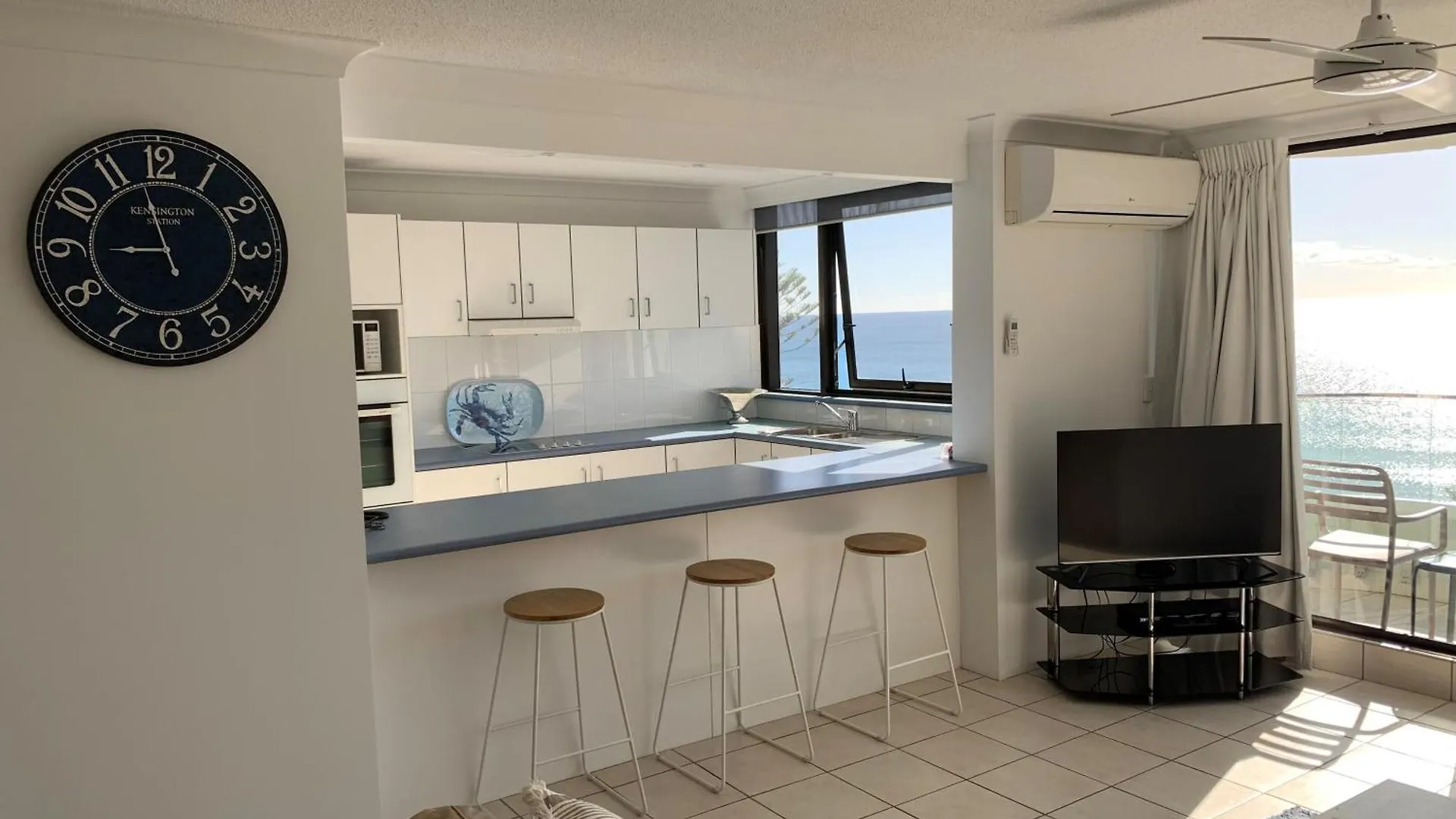 La Pacifique Apartments Gold Coast