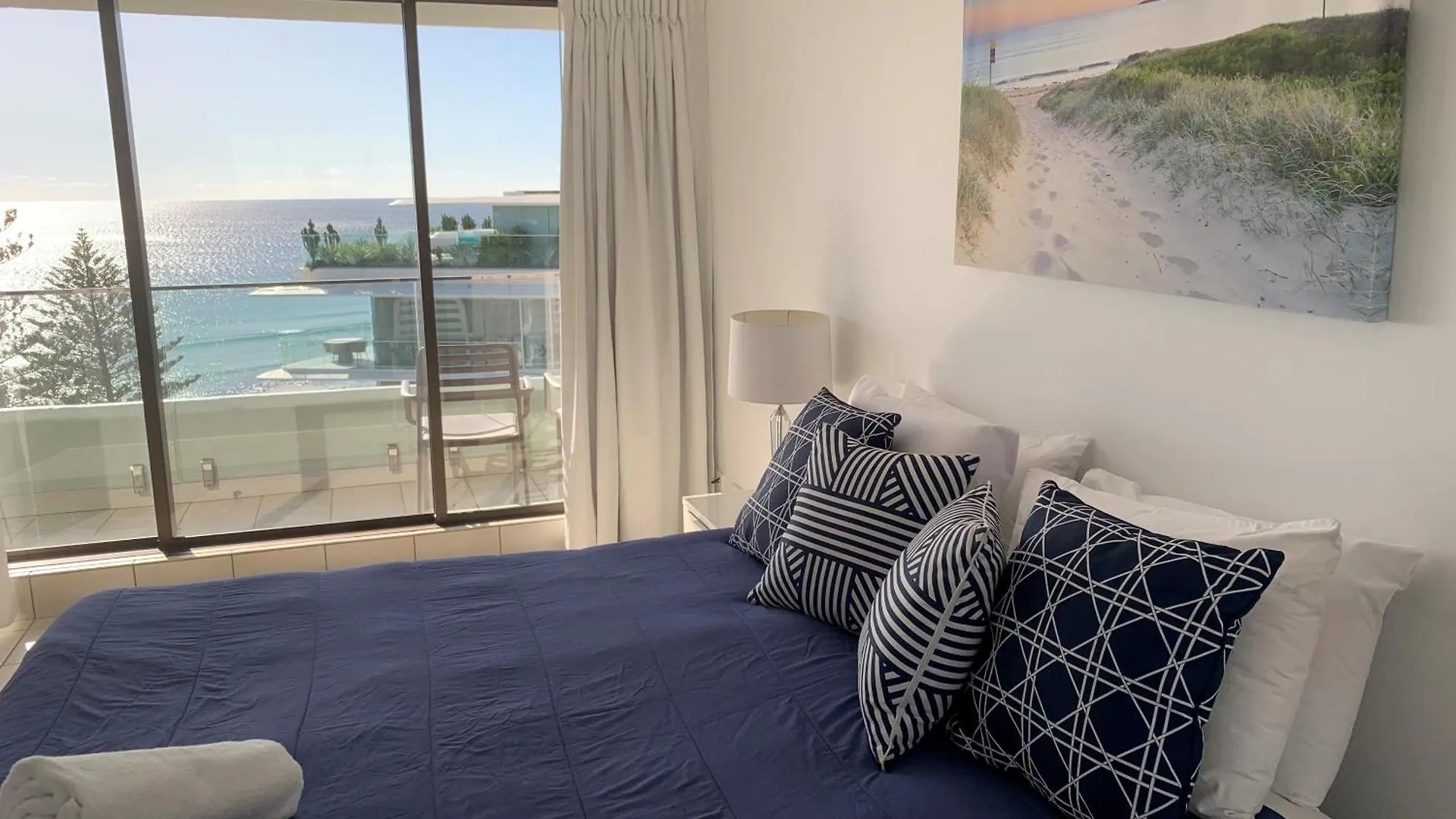 La Pacifique Apartments Gold Coast